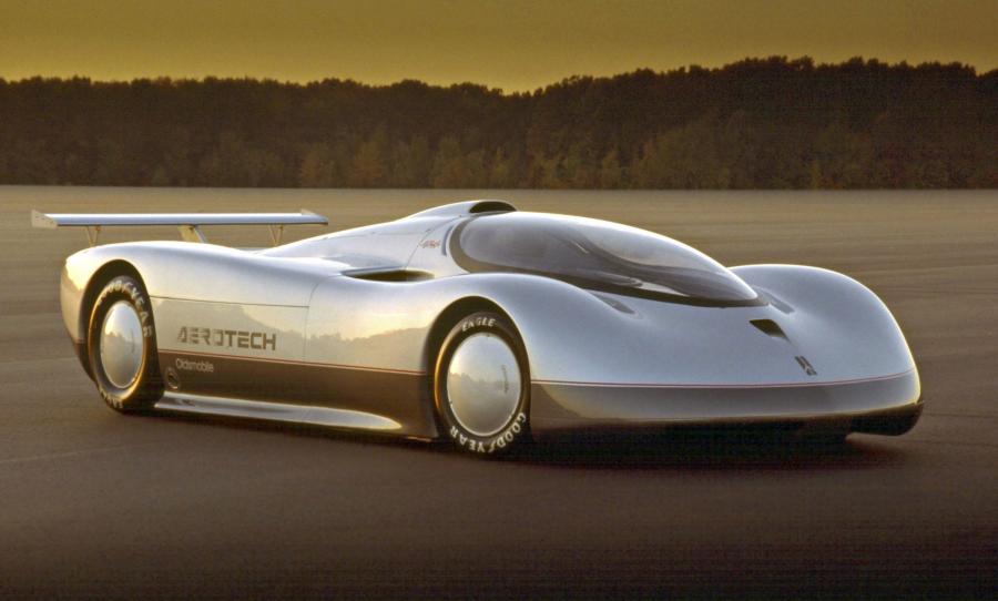  Oldsmobile Aerotech I Short Tail Concept 1987 года  (фото 1 из 7)